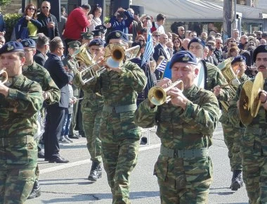 Οι απόστρατοι καταγγέλλουν: «Σταμάτησαν να παίζουν το 